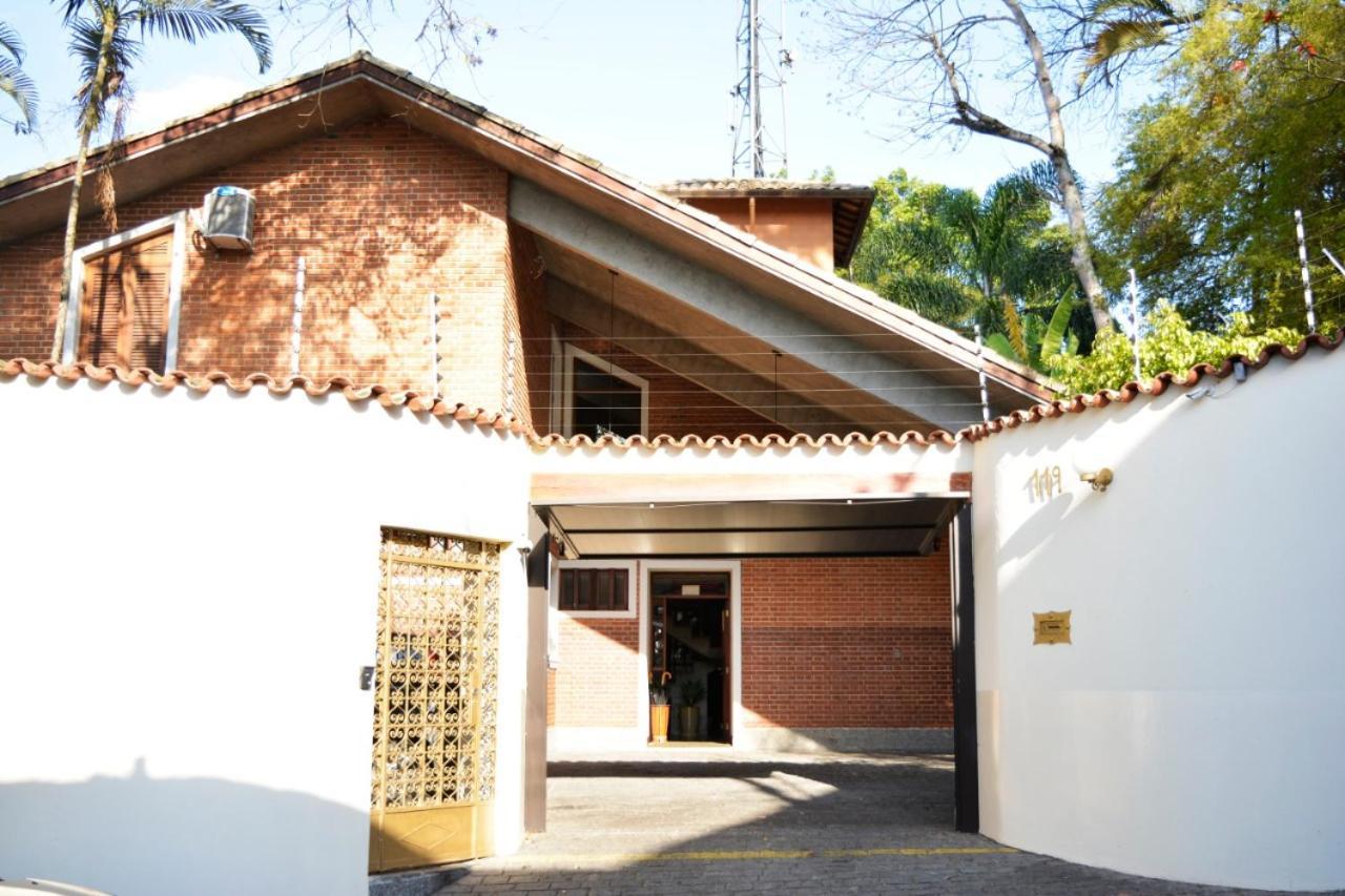 Pousada O Garimpo. Embu Exterior foto