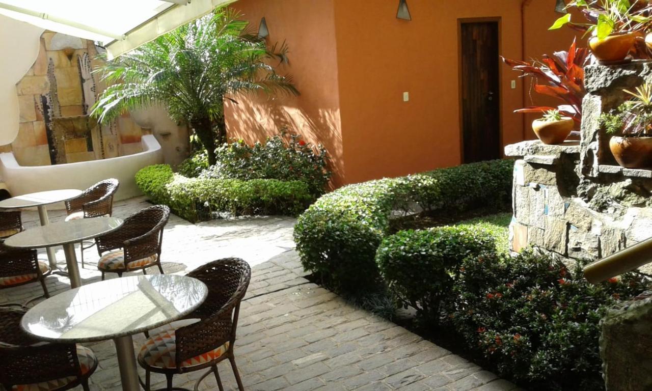 Pousada O Garimpo. Embu Exterior foto